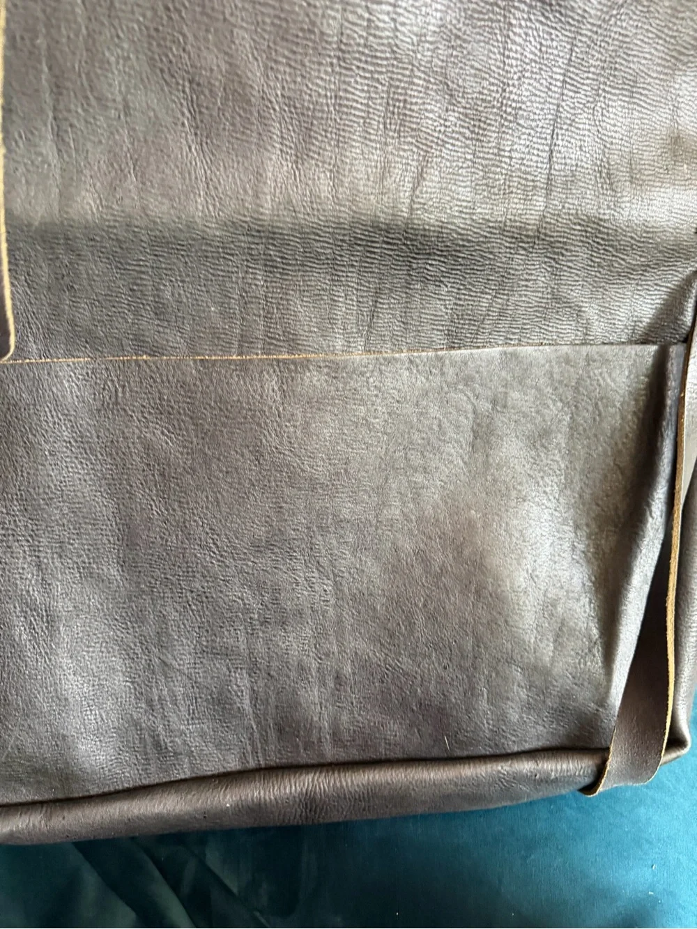 Men's Fluevog Black Leather Messenger Bag - Classic Professional Briefcase